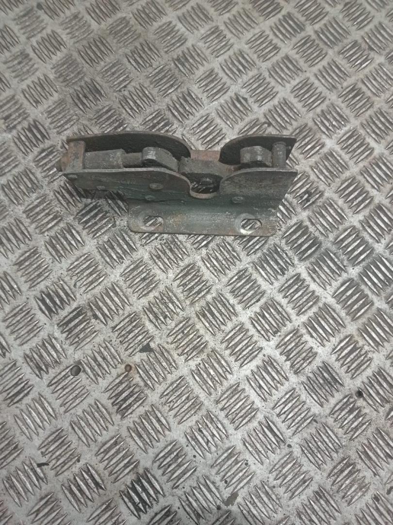 замок кабины IVECO - фото №1