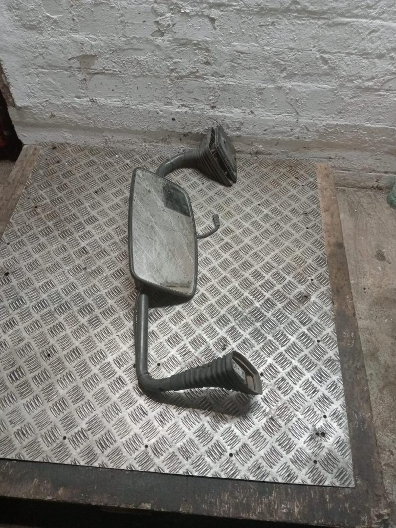 зеркало наружное левое IVECO - фото №1