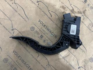 педаль Audi A4 B9 2018, 8W1723523