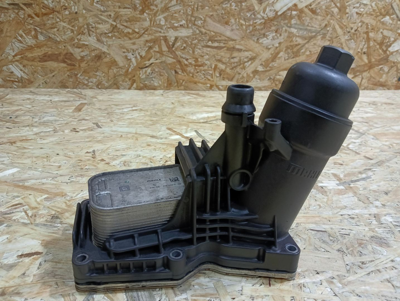 корпус масляного фильтра BMW 5 серия F07/F10/F11 F10 2012, 2.0 л., N47 D20 C, дизель, МКПП, седан, задний привод, правый руль, 11428512283, 8512283, 11427810481, 7810481 - фото №1