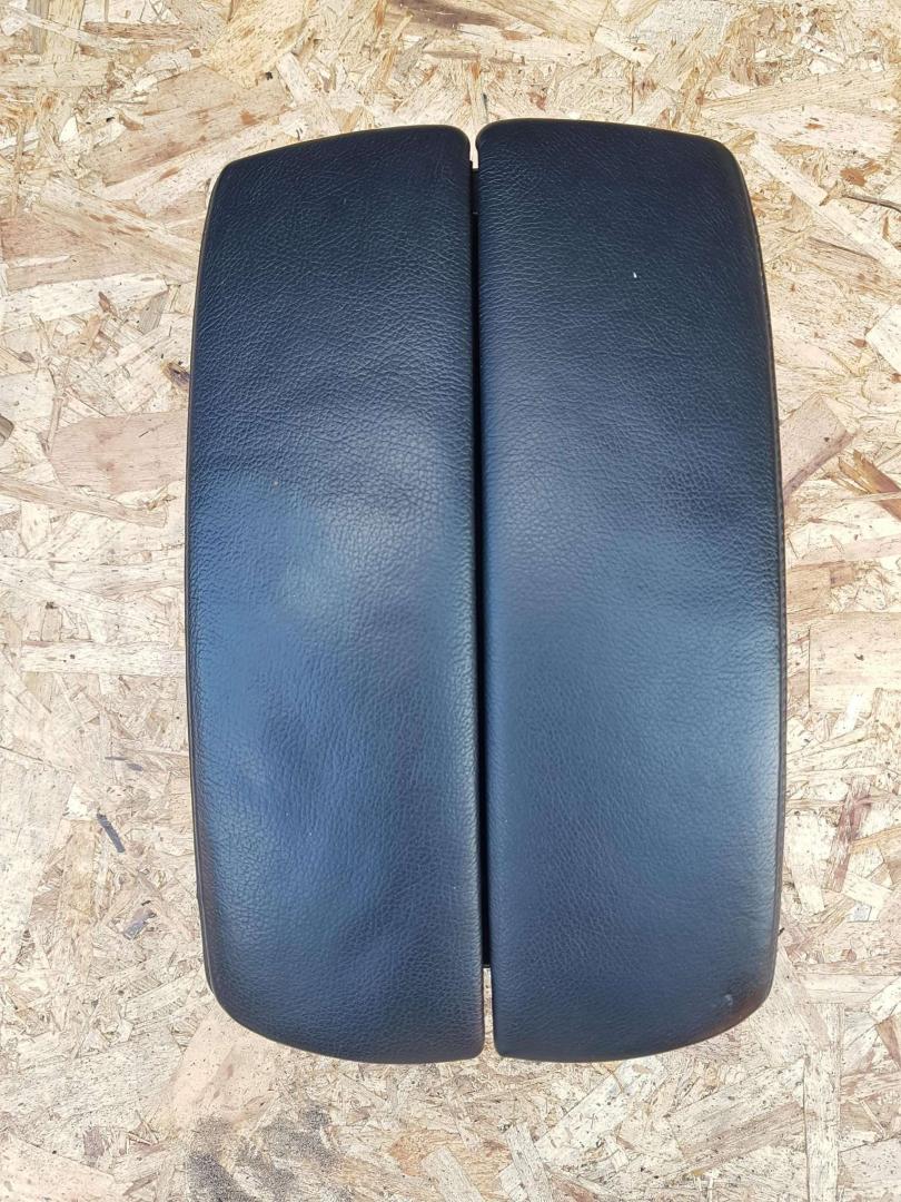 подлокотник BMW X5 E70 2007, 3.0 л., M57 306 D3, дизель, АКПП, внедорожник 5 дв., полный привод, правый руль - фото №1