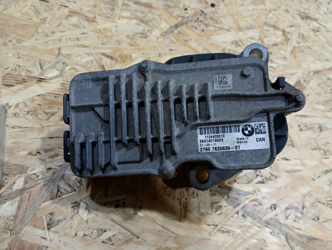 электромотор раздаточной коробки BMW X1 E84 2011, 2.0 л., N47 D20 C, дизель, АКПП, внедорожник 5 дв., полный привод, правый руль, 7635636, 27607635636, 27607636491, 7636491, 27607633944, 7633944, 27607619647, 7619647 - фото №1