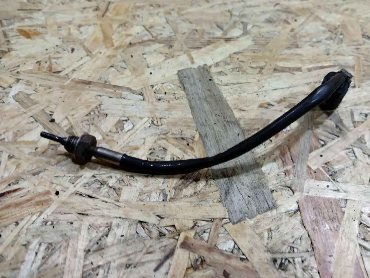 датчик температуры в выпускном коллекторе BMW 5 серия F07/F10/F11 F10 2012, 2.0 л., N47 D20 C, дизель, МКПП, седан, задний привод, правый руль, 7807686, 13627807686 - фото №1