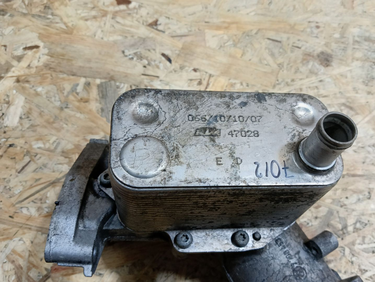 теплообменник масляного фильтра BMW X5 E70 2007, 3.0 л., M57 306 D3, дизель, АКПП, внедорожник 5 дв., полный привод, правый руль, 7788462, 11427788462, 47028 - фото №1