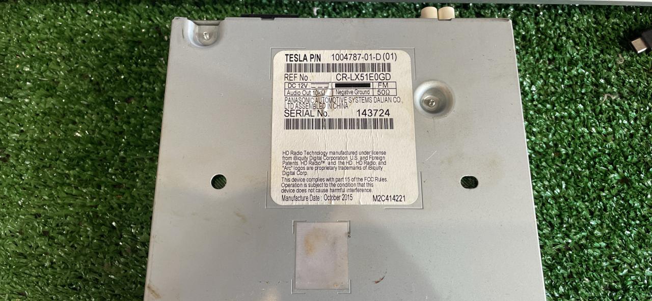 блок радио Tesla Model S 1 поколение 2016, черный (pmbl), лифтбэк, задний привод, 100478701 - фото №1