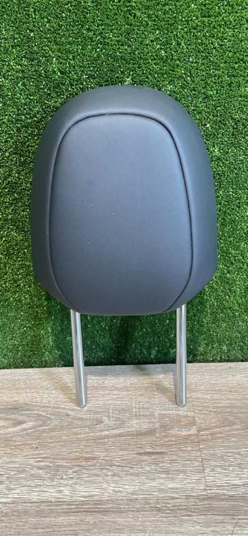 подголовник Tesla Model Y 1 поколение 2021, цвет pmng, полный привод - фото №1