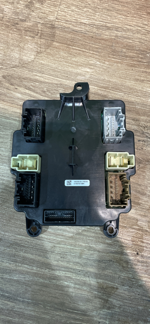модуль управления двери Tesla Model X 1 поколение 2018, электро, ppsb, 106205600, 106205600C - фото №1