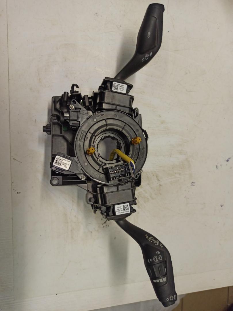 переключатель подрулевой (стрекоза) Ford Edge 2 поколение CD539 2015, 2.0 л., бензин, АКПП, серебристый, внедорожник 5 дв. - фото №1