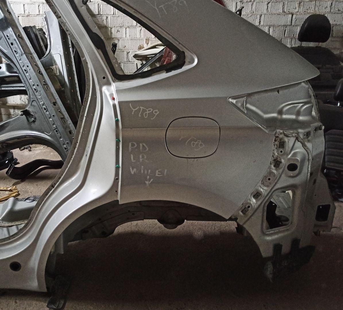 крыло заднее левое Ford Edge 2 поколение CD539 2015, 2.0 л., бензин, АКПП, серебристый, внедорожник 5 дв. - фото №1