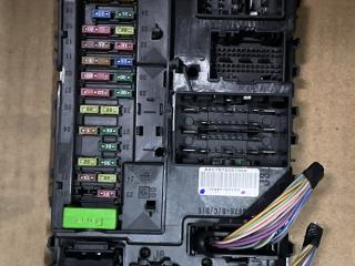 блок предохранителей Ford Edge 2 поколение CD539 [рестайлинг] 2020, 2.0 л., бензин, АКПП, черный, внедорожник 5 дв.