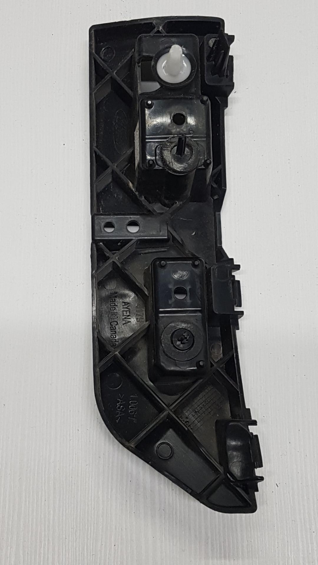 Крепление бампера заднего Ford Edge 2 поколение CD539 2016, 2.0 л., бензин, АКПП, FT4B-17D949-AD - фото №1