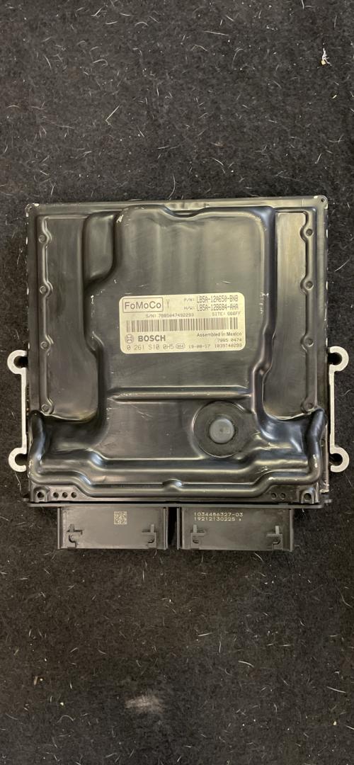 блок управления двигателем Ford Explorer 6 поколение U625 2021, 2.3 л., бензин, АКПП, красный, внедорожник 5 дв., полный привод, LB5A-12A650-BNB, LB5A-12A684-AHA - фото №1