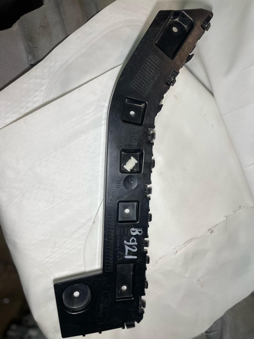 Крепление бампера заднего Ford Explorer 6 поколение U625 2021, 2.3 л., бензин, АКПП, красный, внедорожник 5 дв., полный привод, LB5B-17E851-A - фото №1