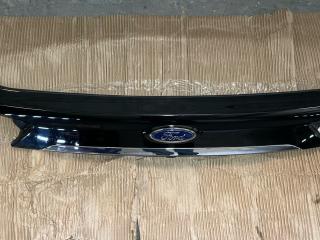 накладка двери (крышки) багажника Ford Edge 2 поколение CD539 [рестайлинг] 2020, 2.0 л., бензин, АКПП, черный, внедорожник 5 дв., KT4B-R43404-ALW