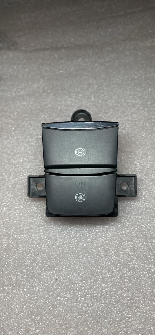 кнопка ручного тормоза (ручника) Ford Explorer 6 поколение U625 2021, 2.3 л., бензин, АКПП, красный, внедорожник 5 дв., полный привод, LB5T-2B623-AAW - фото №1