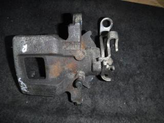 суппорт задний правый Mitsubishi ASX 1 поколение [рестайлинг] 2013