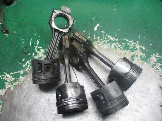 поршень Volkswagen Transporter T4 1998, 1.9 л., дизель