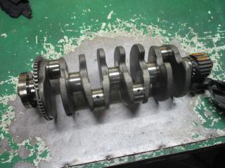 коленвал Volkswagen Golf 3 поколение 1999, 1.4 л., бензин