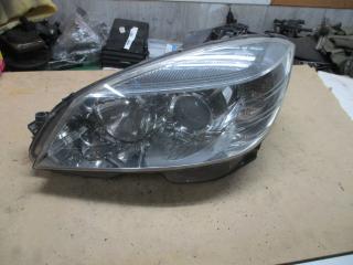 фара левая Mercedes-Benz C-Класс W204/S204 2009, A2048200161