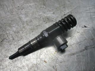 форсунка Volkswagen Touran 1 поколение 2005, 2.0 л., дизель, 03G130073G