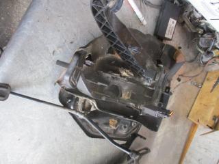 узел педальный (блок педалей) Volkswagen Transporter T4 1992, 2.4 л., дизель, МКПП, микроавтобус