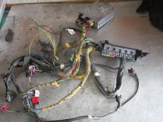 проводка Audi A6 4A/C4 1996, 1.8 л., бензин, 90579355