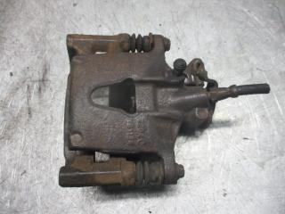 суппорт задний левый Renault Master 2 поколение 2001