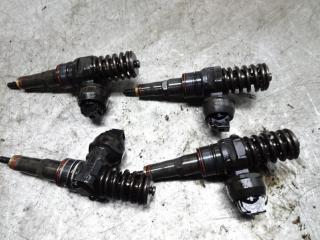 форсунка Volkswagen Golf 4 поколение 2002, 1.9 л., дизель, 038130073AQ