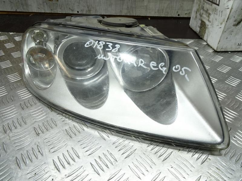 фара правая Volkswagen Touareg 1 поколение 2005, 3.0 л., дизель, МКПП, внедорожник 5 дв., 7L6941016CE - фото №1
