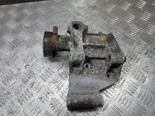 кронштейн компрессора кондиционера Volkswagen Golf 1 поколение 1992, 037903141H