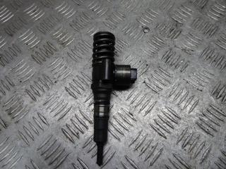 форсунка Volkswagen Touran 1 поколение 2004, 2.0 л., дизель, 03G130073B