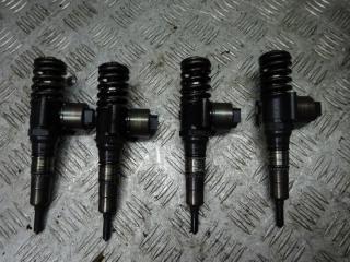 форсунка Volkswagen Passat B6 2007, 2.0 л., дизель, 03G130073G