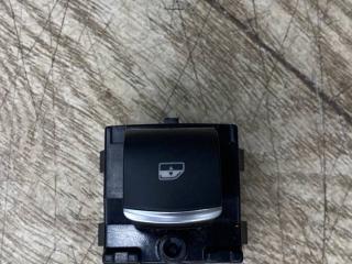 кнопка стеклоподъемника Alfa Romeo 2018, 2.0 л., бензин, АКПП, полный привод, 01561075620