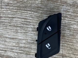 кнопка центрального замка Chevrolet Equinox 3 поколение 2018, 1.5 л., бензин, АКПП, 13423093