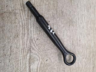 крюк буксировочный Lexus RX 4 поколение 2019, 3.5 л., гибрид, АКПП, внедорожник 5 дв.