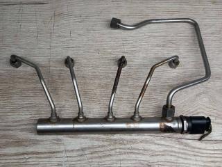 топливная рампа BMW 2011, 13537585411