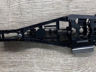 скелет ручки двери передней правой Buick Encore 1 поколение [рестайлинг] 2019, 1.4 л., бензин, 42527449