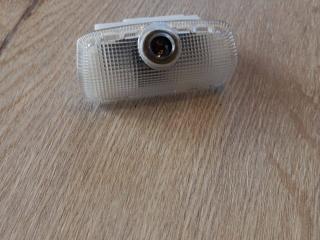 подсветка двери Infiniti Q50 1 поколение 2014, 3.7 л., VQ37VHR, бензин, АКПП, (qaa) white 3p, седан, полный привод, 26420-1NZ0A