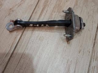 ограничитель открывания двери Subaru Forester 3 поколение (SH) [рестайлинг] 2013, 2.5 л., бензин, АКПП, внедорожник 5 дв., 61124SC001