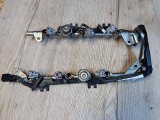 топливная рампа Infiniti Q50 1 поколение 2014, 3.7 л., VQ37VHR, бензин, АКПП, (qaa) white 3p, седан, полный привод, 17521EY00A