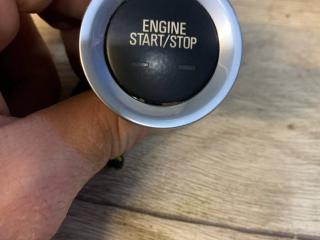 кнопка запуска двигателя Chevrolet Equinox 3 поколение 2018, 1.5 л., бензин, внедорожник 5 дв., 23132462