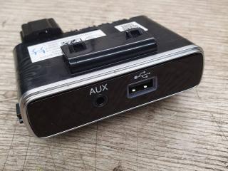 разъем AUX / USB Alfa Romeo Stelvio 1 поколение 2018, 2.0 л., бензин, 01561247210