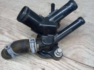 фланец (тройник) системы охлаждения Chevrolet Equinox 3 поколение 2018, 1.5 л., бензин, АКПП, 12707589