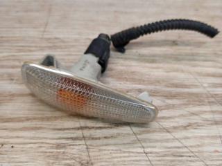 повторитель поворота на крыле Mitsubishi Outlander 2 поколение 2008, 3.0 л., 6B31, бензин, 8351A001