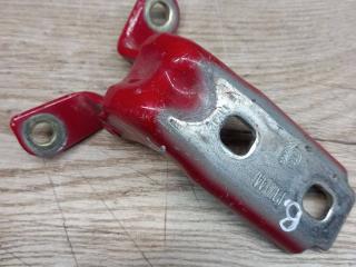 петля двери Chevrolet Camaro 6 поколение 2018, 2.0 л., бензин, 13501712