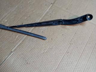 щеткодержатель (поводок стеклоочистителя, дворник) Chevrolet Camaro 6 поколение 2018, 2.0 л., бензин, 23360286