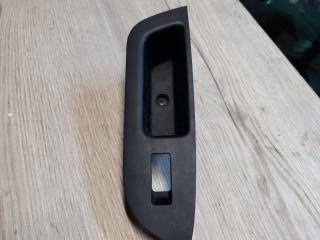 накладка блока управления стеклоподъемниками Kia Sorento 2 поколение 2012, 2.4 л., бензин, МКПП, передний привод, 933301U000