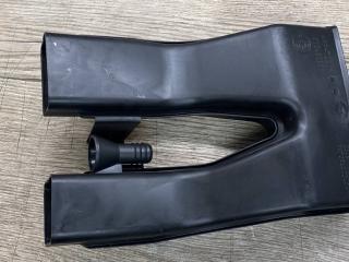 воздуховод (дефлектор) радиатора Alfa Romeo Stelvio 1 поколение 2018, 2.0 л., бензин, 50545088