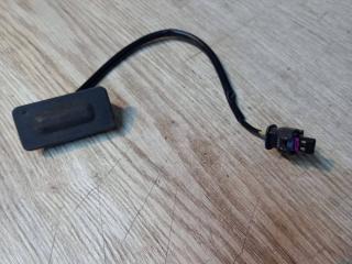 кнопка открытия багажника Chevrolet Malibu 9 поколение 2018, 84132375