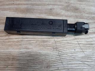 Антенна системы комфортного доступа Chevrolet Malibu 9 поколение 2018, 13580789